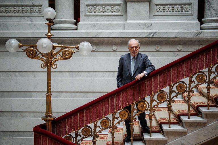 ‘Mamitis’, ‘garciamarquiano’, ‘micromachismo’, ‘portuñol’ o ‘puntocom’, novedades del Diccionario de la lengua