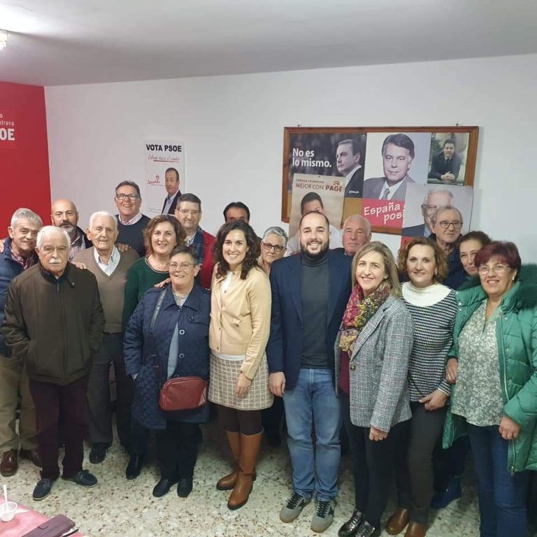 El PSOE traslada a los vecinos de Calzada de Calatrava las medidas sociales puestas en marcha por el Gobierno de España