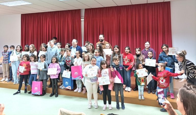 Puertollano: Un millar de tarjetas navideñas escolares se exponen en el Centro Cultural