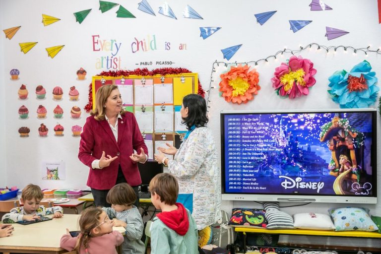 El Gobierno de Castilla-La Mancha pone en marcha un plan integral para mejorar y proteger la salud y el bienestar emocional de la comunidad educativa