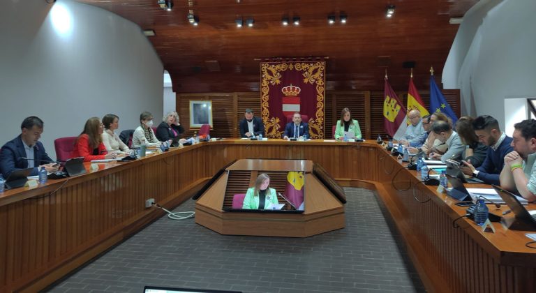 El Pleno municipal de Puertollano acaba el año con una sesión de puro trámite