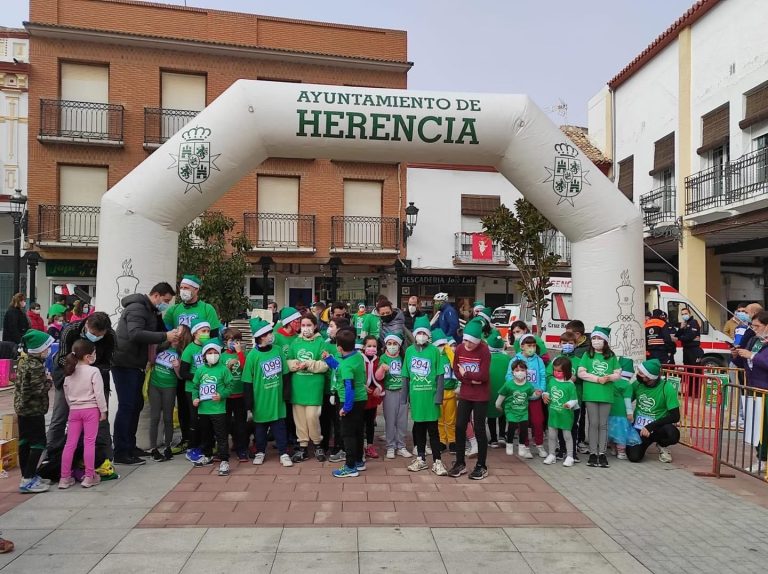 Despide el año haciendo deporte por una buena causa con la San Silvestre Herenciana