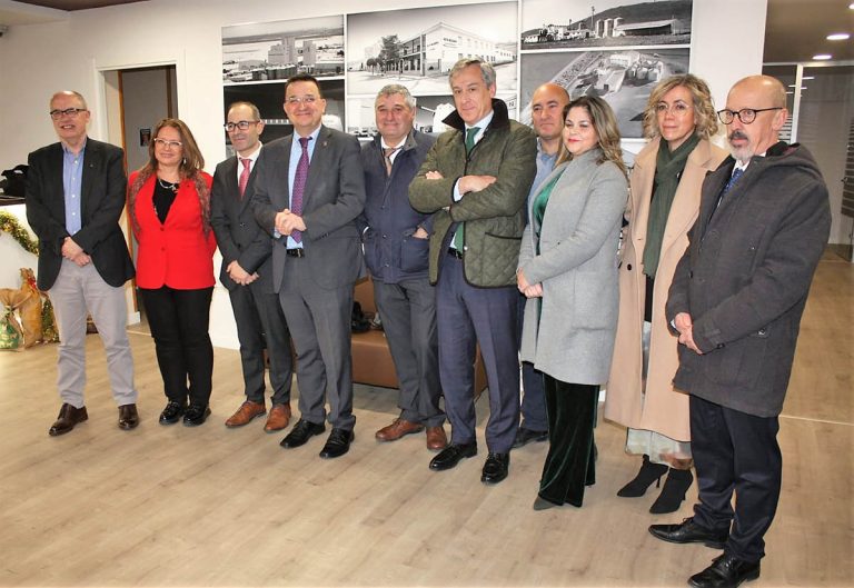 Eurocaja Rural asiste a la celebración institucional de San Antón, en AVICON