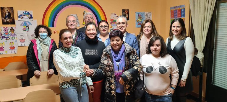 Puertollano: Miguel Ángel Ruiz visita el proyecto Arco Iris en la parroquia San Juan Bautista