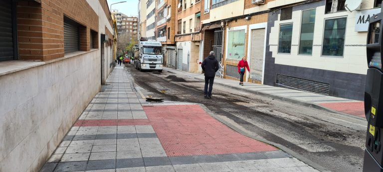 El PP de Puertollano cuestiona el plan de asfaltado: «en pleno invierno y justo cuando acaban de pintar la zona azul»