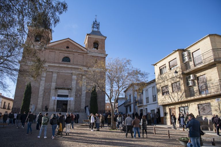 Piedrabuena organiza una concentración y decreta dos días de luto por la muerte de una vecina a manos de su pareja