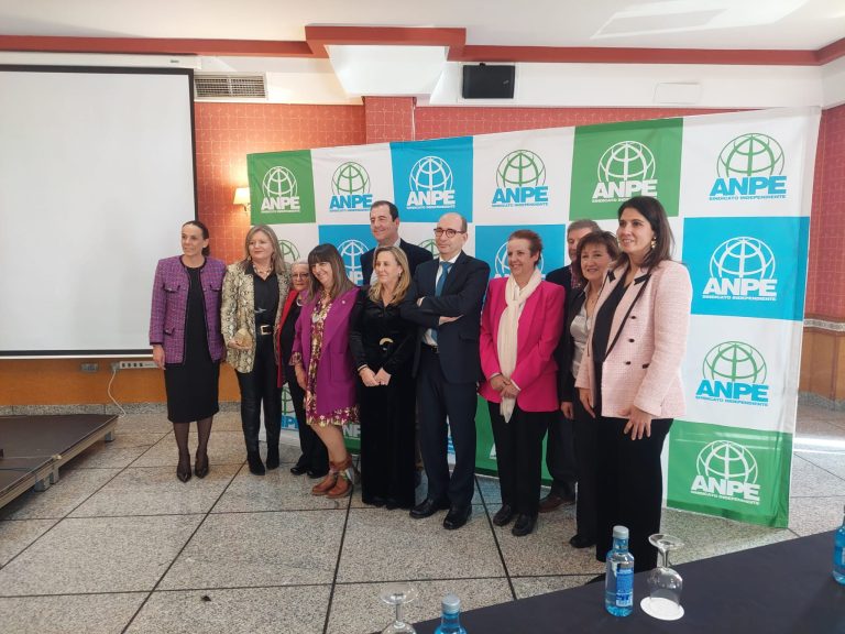 ANPE Ciudad Real homenajea a los docentes jubilados y entrega del XIX Premio Periodismo Educativo