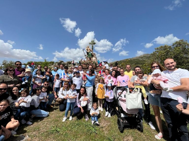 <strong>La Fiesta de la Cruz de Mayo, su romería más antigua, protagonizará la presencia de Villarrubia de los Ojos en FITUR</strong>