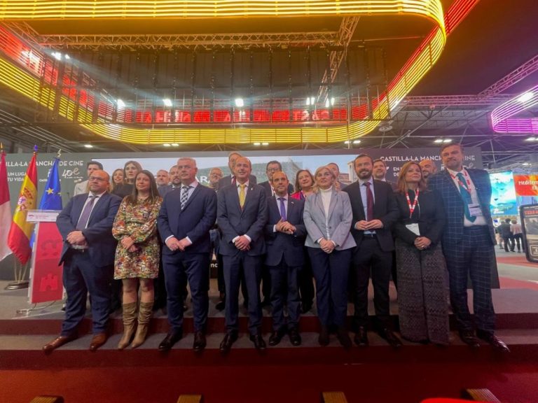El Gobierno de Castilla-La Mancha lleva a FITUR su oferta de envejecimiento activo y saludable
