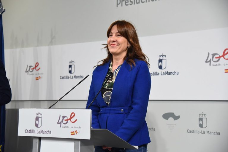 Blanca Fernández ve una «broma de mal gusto» y un «bulo» que Núñez sugiera que ella no quiere que Page sea candidato