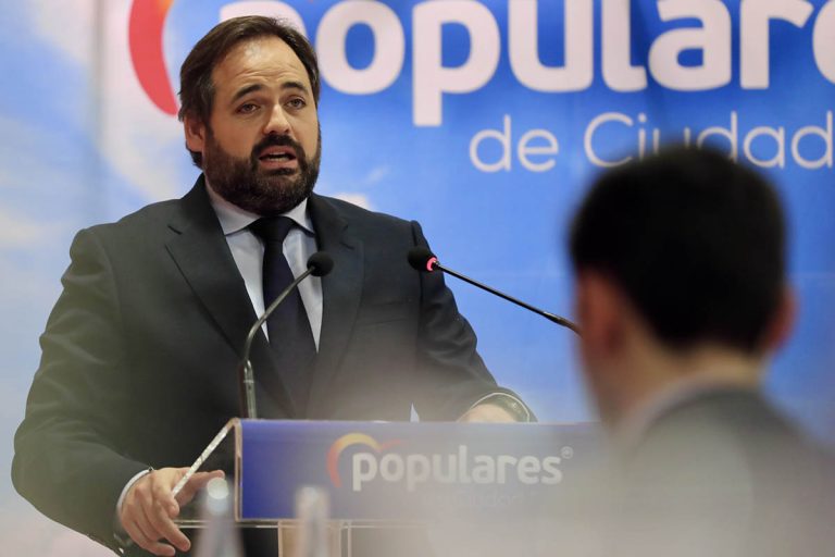 Endebles encuestas como dogma de fe en precampaña