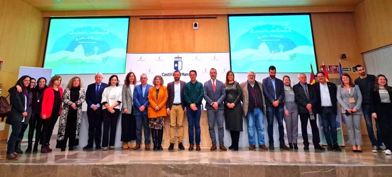 Puertollano: Noelia Caballero subraya el potencial didáctico del carbonífero en el I encuentro regional de Educación Ambiental