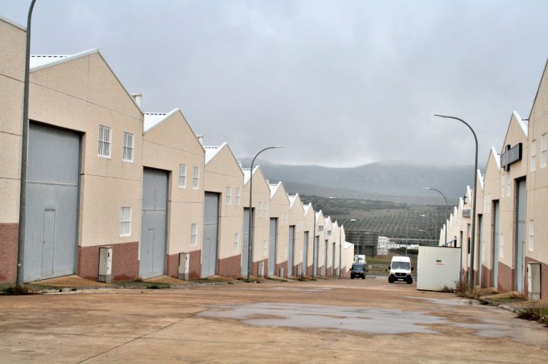 El Ayuntamiento de Puertollano prepara la venta de naves industriales vacías en La Nava