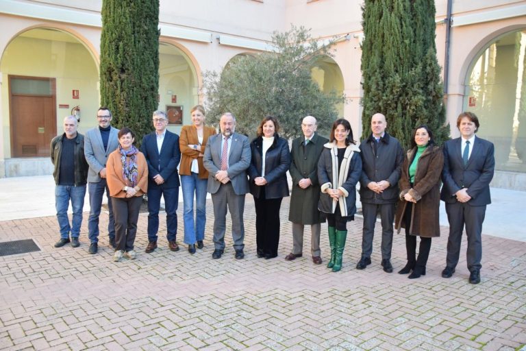 El Gobierno de Castilla-La Mancha ultima una nueva línea de apoyo a los autónomos de tres millones de euros para apoyar la conciliación, el relevo generacional, la primera contratación y el familiar colaborador