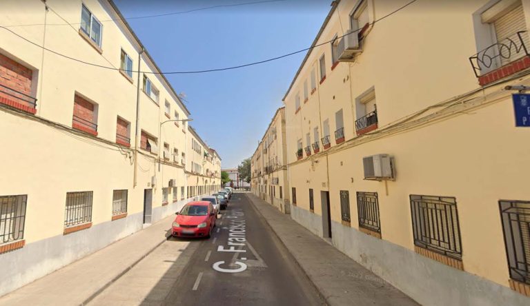 Una mujer resulta afectada por quemaduras tras un incendio en un bloque de pisos de Ciudad Real