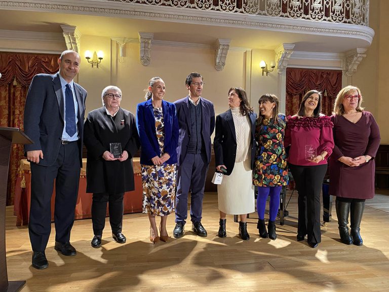La Asociación de Periodistas de Ciudad Real reconoce la labor de Elena Jiménez, Pilar Muñoz e Isidro Sánchez