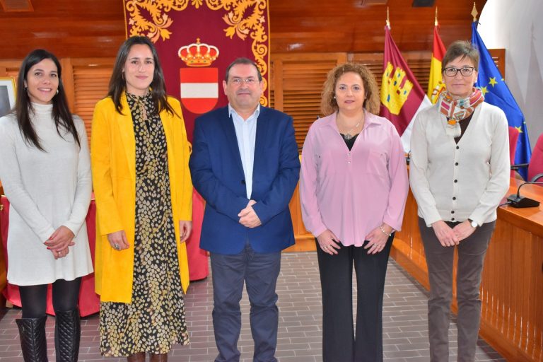 Dos nuevas trabajadoras sociales refuerzan la atención ciudadana en el Ayuntamiento de Puertollano