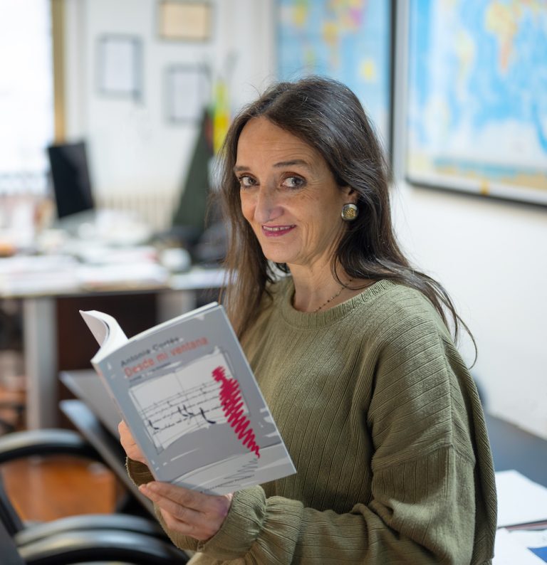 Antonia Cortés presenta «Desde mi ventana», una mirada a lo cotidiano