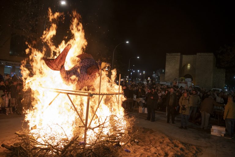 Ciudad Real: Diversión entre llantos en el adiós a doña Sardina