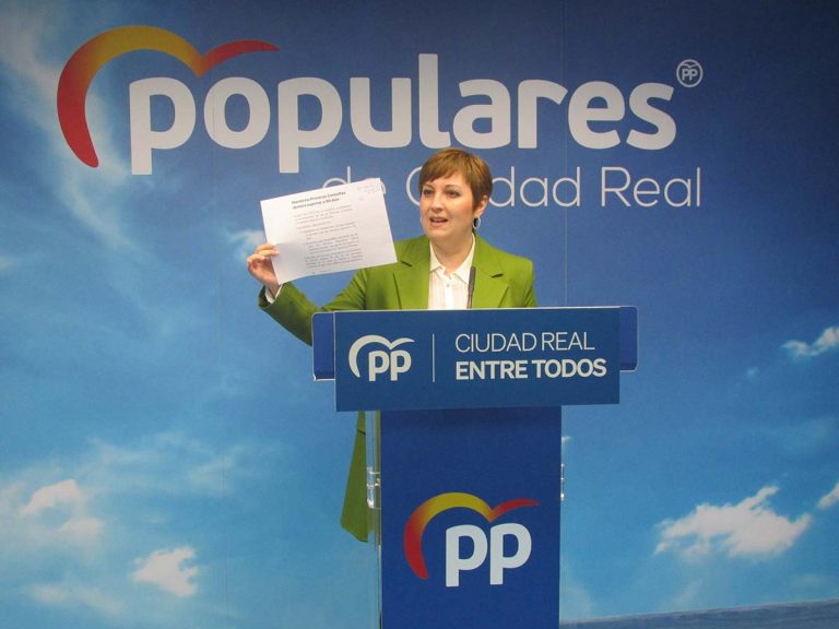 González (PP) denuncia que el Gobierno de Page “falsifica los datos y hace trampas con las listas de espera sanitarias»