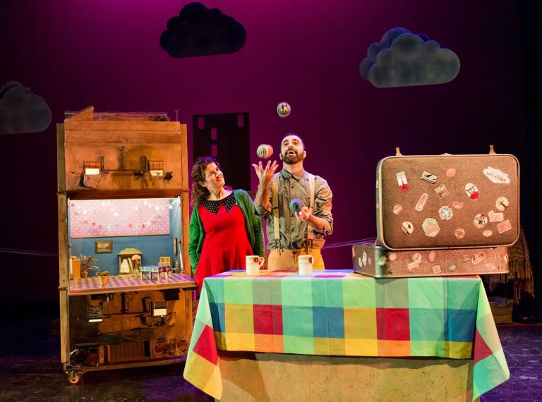 Puertollano: Sábado de teatro familiar e infantil con la comedia «Debajo del Tejado»