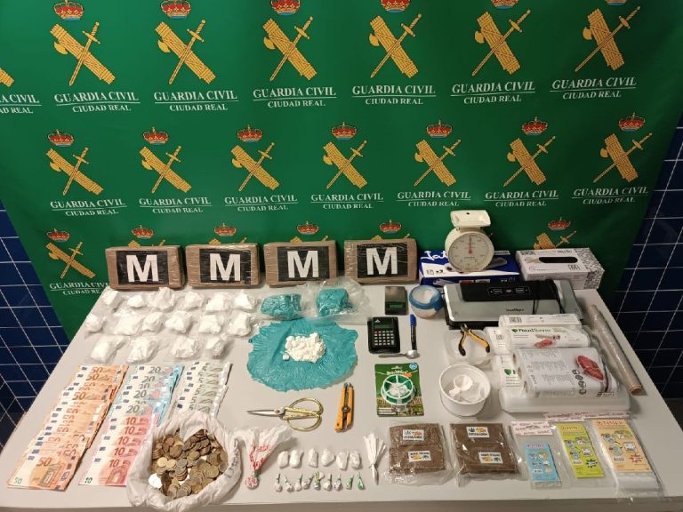 La Guardia Civil localiza un punto de distribución de droga en Tomelloso aprehendiendo casi 6 kilos de cocaína lista para su venta