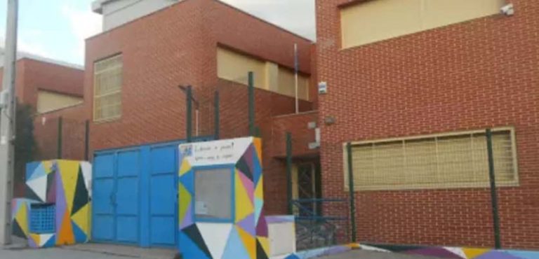 La directora y un profesor del IES Jiménez Landi de Méntrida salvan la vida a una alumna