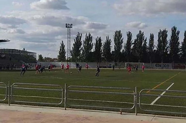 Fallece un joven mientras jugaba un partido de fútbol en Madridejos (Toledo)