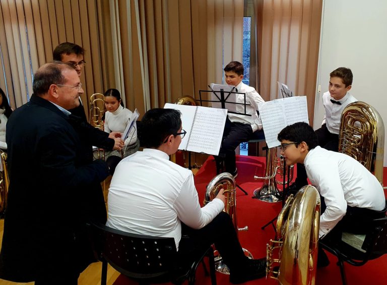 El alcalde de Puertollano asiste al primer encuentro poético musical en el Museo Cristina García Rodero