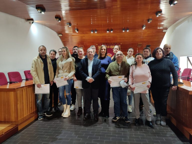 Puertollano: Los participantes del Programa RECUAL reciben sus diplomas de capacitación profesional