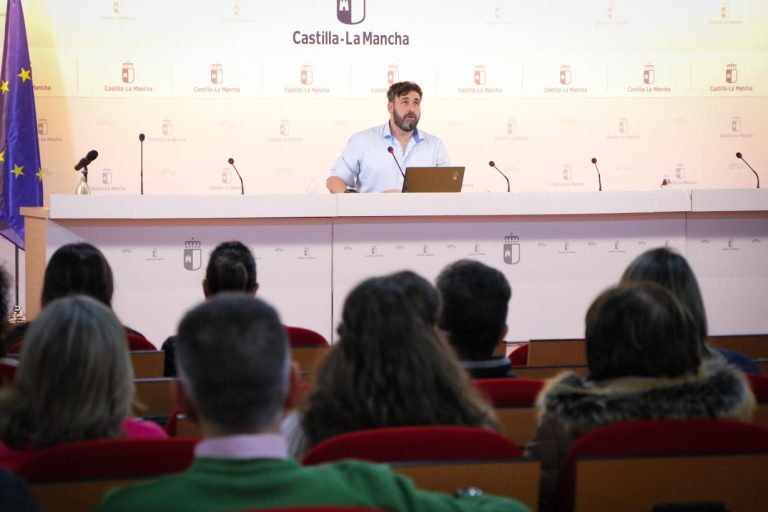 Castilla-La Mancha desarrolla una nueva Escuela de Salud centrada en la correcta higiene postural para evitar los dolores de espalda