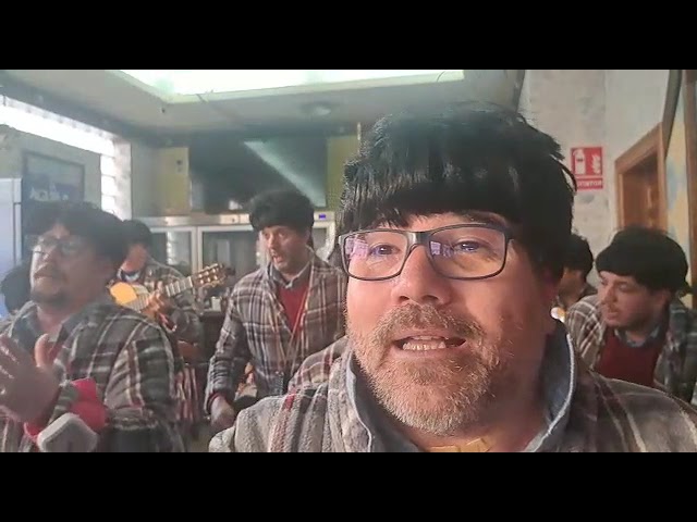 Puertollano: Los «Agítese» llegan al Bomba y no dejan títere con cabeza