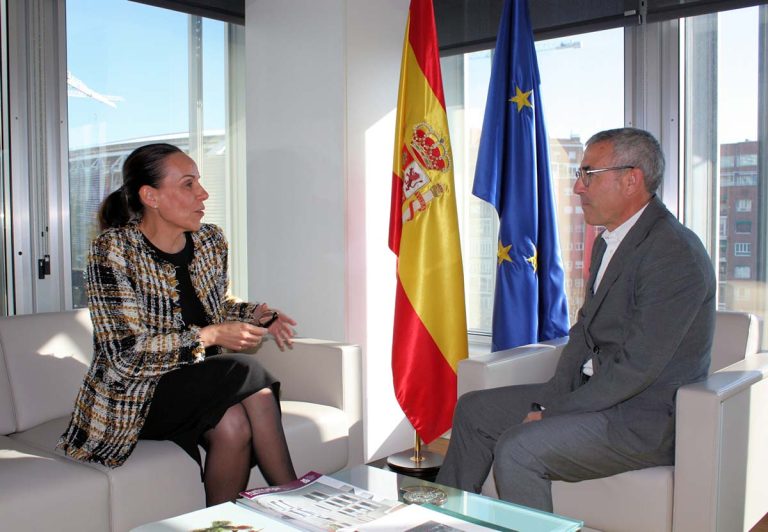 El director general de SEPES se reúne con la alcaldesa de Ciudad Real