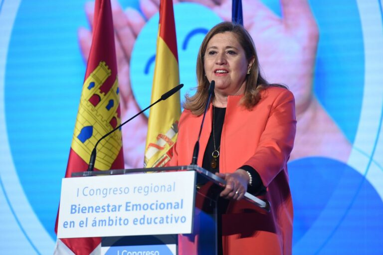 El Gobierno regional traslada a los docentes su apoyo en el trabajo diario que realizan para que el alumnado goce de una buena salud emocional