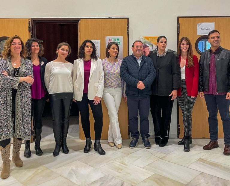 Las mujeres artistas de Puertollano comparten su talento en una tarde mágica