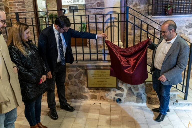 Caballero destaca la buena gestión pública del equipo de gobierno de Saceruela para mejorar la vida en su pueblo 