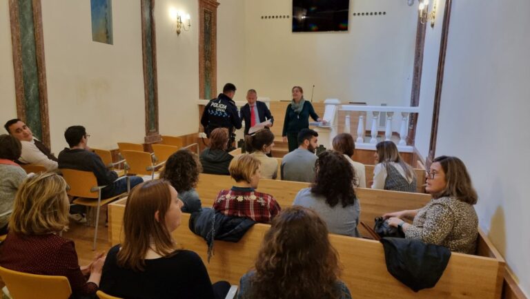 Valdepeñas amplía la formación de 230 empleados y empleadas municipales con diversos cursos