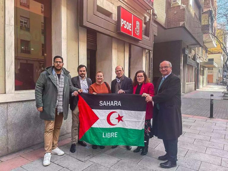 El coordinador provincial de ‘Vacaciones en Paz’ llevó a  Ferraz las reivindicaciones de ‘Socialistas por el Sáhara’