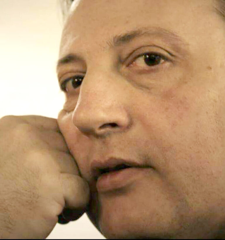 Fran Barba: “abrir un libro de poemas te anima, te sacude la inteligencia y el alma; los poemas te llevan a la introspección”