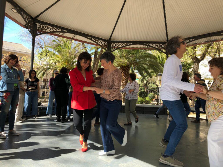 Pilar Zamora se compromete con la asociación Swing de Ciudad Real a buscar nuevas vías de colaboración