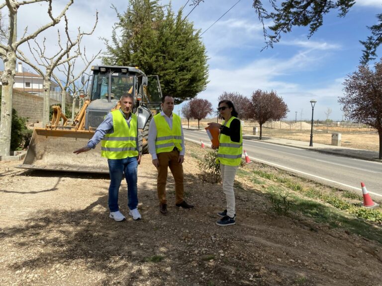 El Ayuntamiento mejora la seguridad y estética de una de las entradas más transitadas del municipio