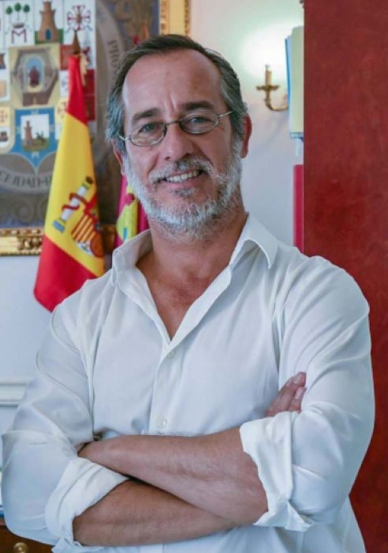 Luis Alberto Lara: «Sería un orgullo trabajar los 4 años apasionantes que tiene Poblete por delante”