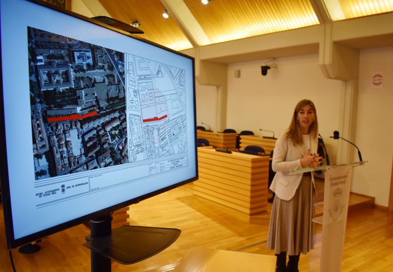 Ciudad Real: El espacio verde de la calle Cuadras, en el Perchel, se convertirá en un espacio «lúdico-deportivo» con conexión a la Universidad