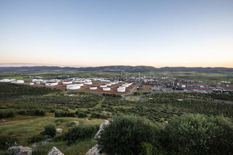 Repsol y el Gobierno de Castilla-La Mancha se alían para impulsar la transición energética