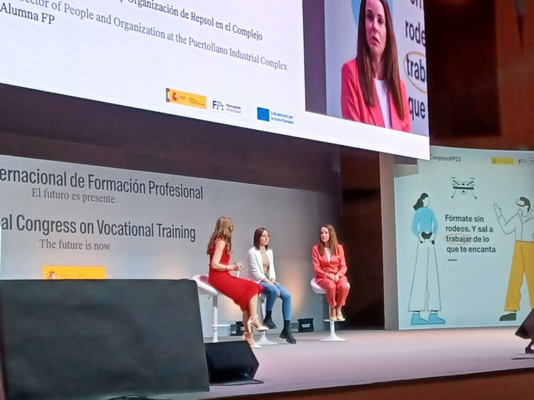 Más del 70% de los alumnos de FP Dual que participan en los programas de Repsol Puertollano acaban trabajando en sus instalaciones