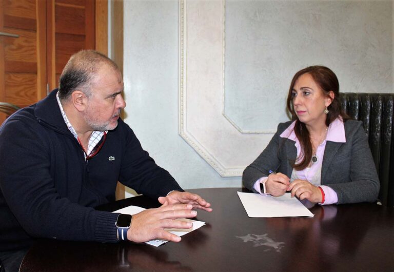 La gestión de la candidata del PSOE a la alcaldía facilita que los cazadores de Arroba de los Montes puedan acceder a puestos en el coto social de Riofrío