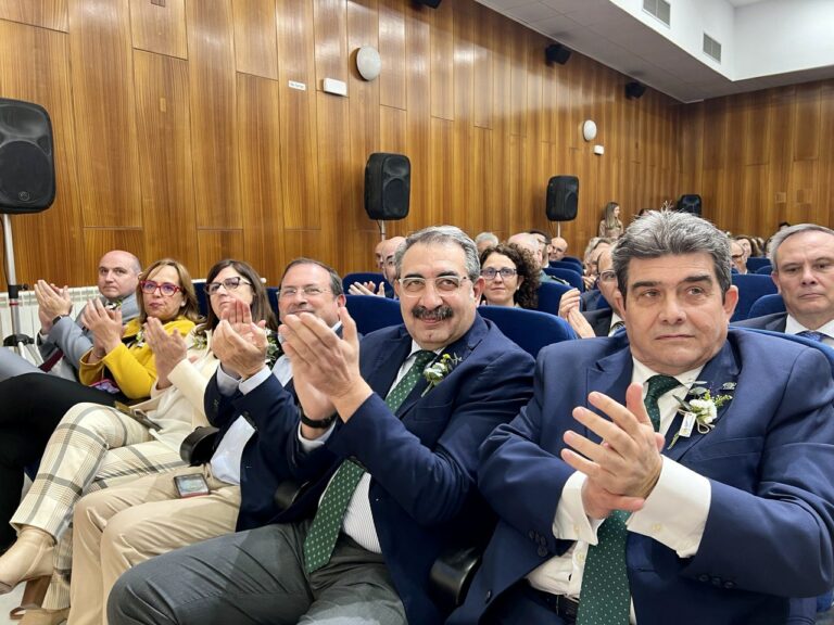 Sanz avanza que la ejecución de obra del nuevo hospital de Puertollano alcanza el 11% y anuncia un aula de simulación