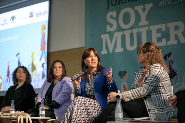 El Gobierno regional anima a chicas y chicos a seguir trabajando por la igualdad porque “en vuestras manos está el futuro”