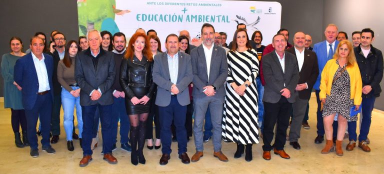 Puertollano: Puesta en común de los municipios de la provincia en buenas prácticas en gestión ambiental