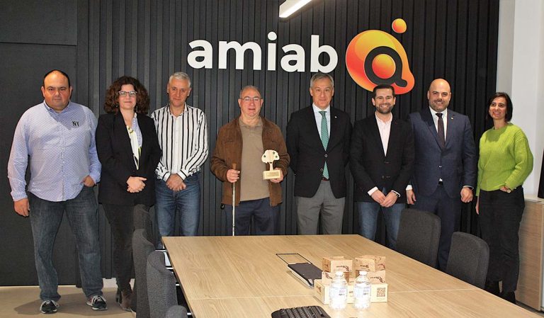 Fundación Eurocaja Rural entrega la ayuda ‘WORKIN’ a la Asociación AMIAB